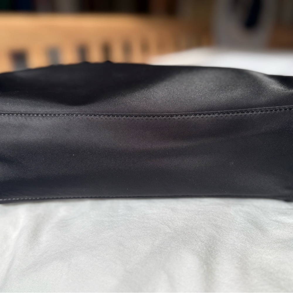Kate Spade Classic Black Tote - Picture 8 of 9